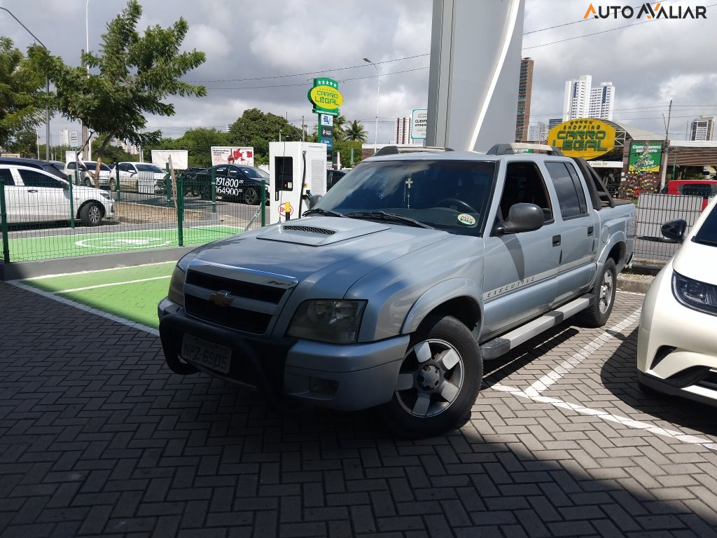 CHEVROLET S10 2.4 MPFI EXECUTIVE 4X2 CD 8V FLEX 4P MANUAL