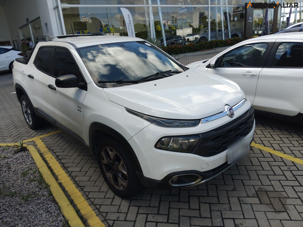 FIAT TORO 2.0 16V TURBO DIESEL FREEDOM 4WD AT9