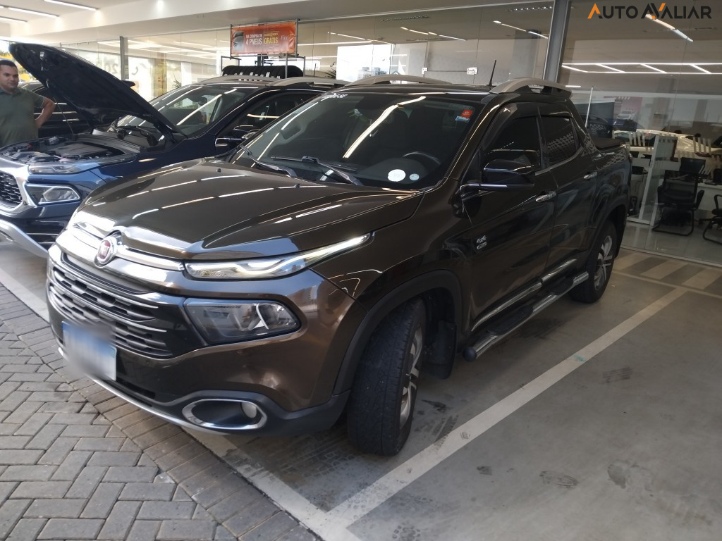 FIAT TORO 2.0 16V TURBO DIESEL VOLCANO 4WD AT9