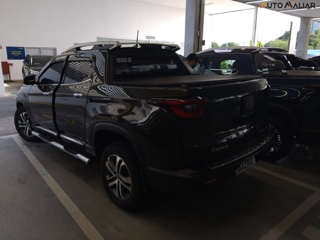 FIAT TORO 2.0 16V TURBO DIESEL VOLCANO 4WD AT9