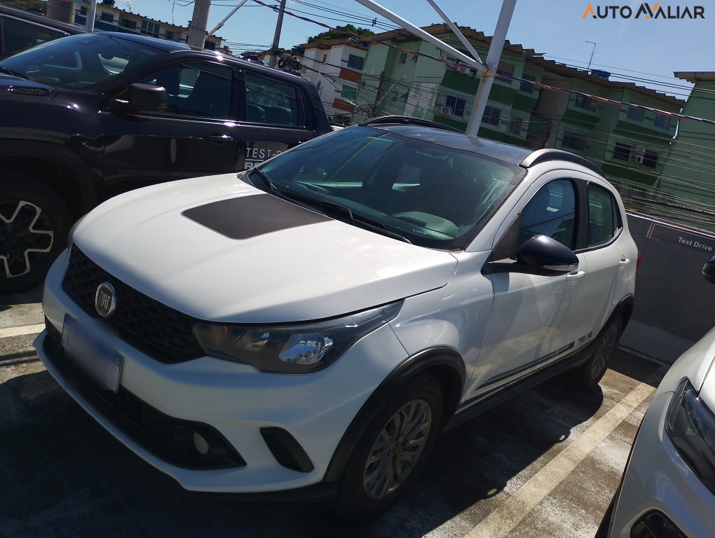 FIAT ARGO 1.3 FIREFLY FLEX TREKKING MANUAL