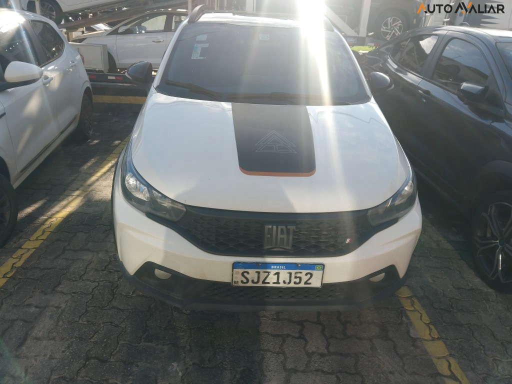 FIAT ARGO 1.3 FIREFLY FLEX TREKKING MANUAL