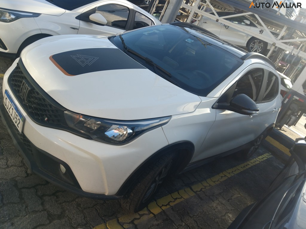 FIAT ARGO 1.3 FIREFLY FLEX TREKKING MANUAL