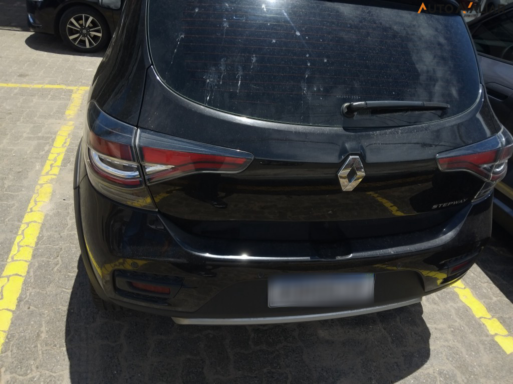 RENAULT SANDERO 1.6 16V SCE FLEX STEPWAY ICONIC X-TRONIC