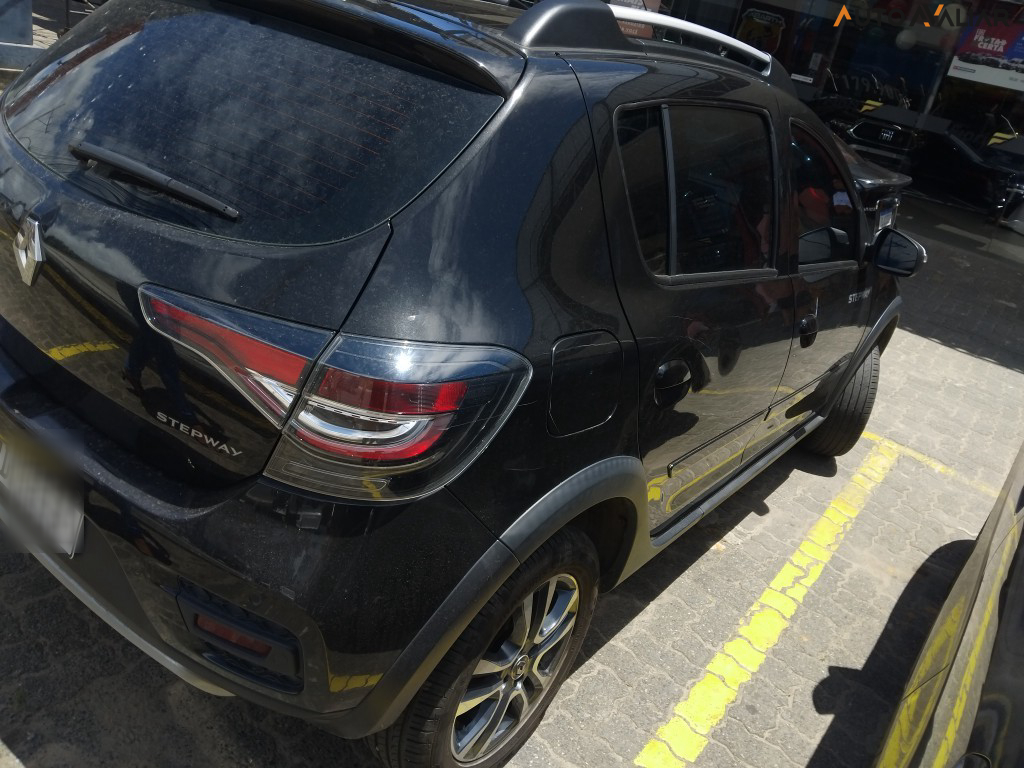 RENAULT SANDERO 1.6 16V SCE FLEX STEPWAY ICONIC X-TRONIC