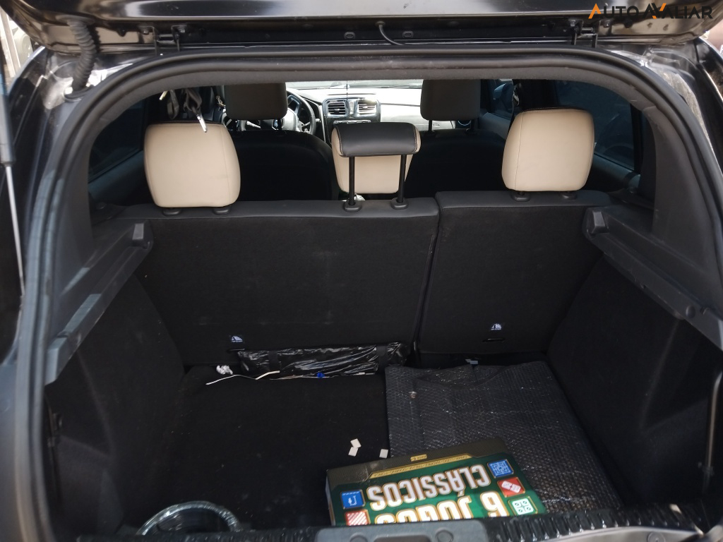 RENAULT SANDERO 1.6 16V SCE FLEX STEPWAY ICONIC X-TRONIC