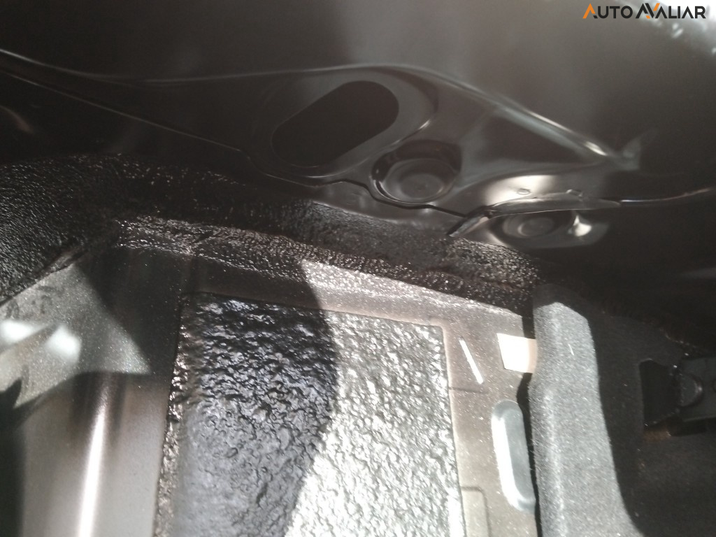 RENAULT SANDERO 1.6 16V SCE FLEX STEPWAY ICONIC X-TRONIC