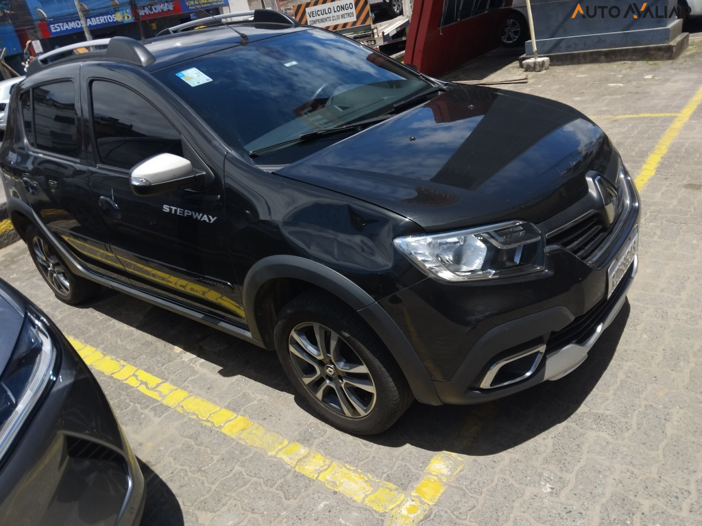 RENAULT SANDERO 1.6 16V SCE FLEX STEPWAY ICONIC X-TRONIC