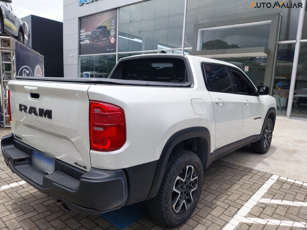 RAM RAMPAGE 2.0 HURRICANE 4 TURBO GASOLINA REBEL 4X4 AUTOMÁTICO
