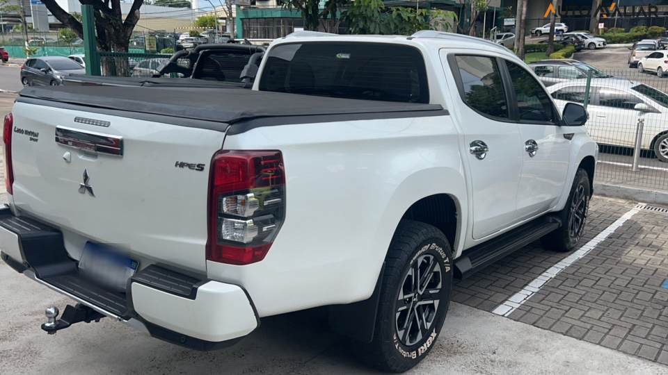 MITSUBISHI L200 TRITON  TURBO SPORT HPE S CD 4X4 AUTOMATICO DIESEL 4P 2.4 16V