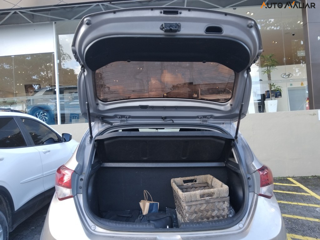 HYUNDAI HB20X 1.6 16V STYLE FLEX 4P AUTOMATICO