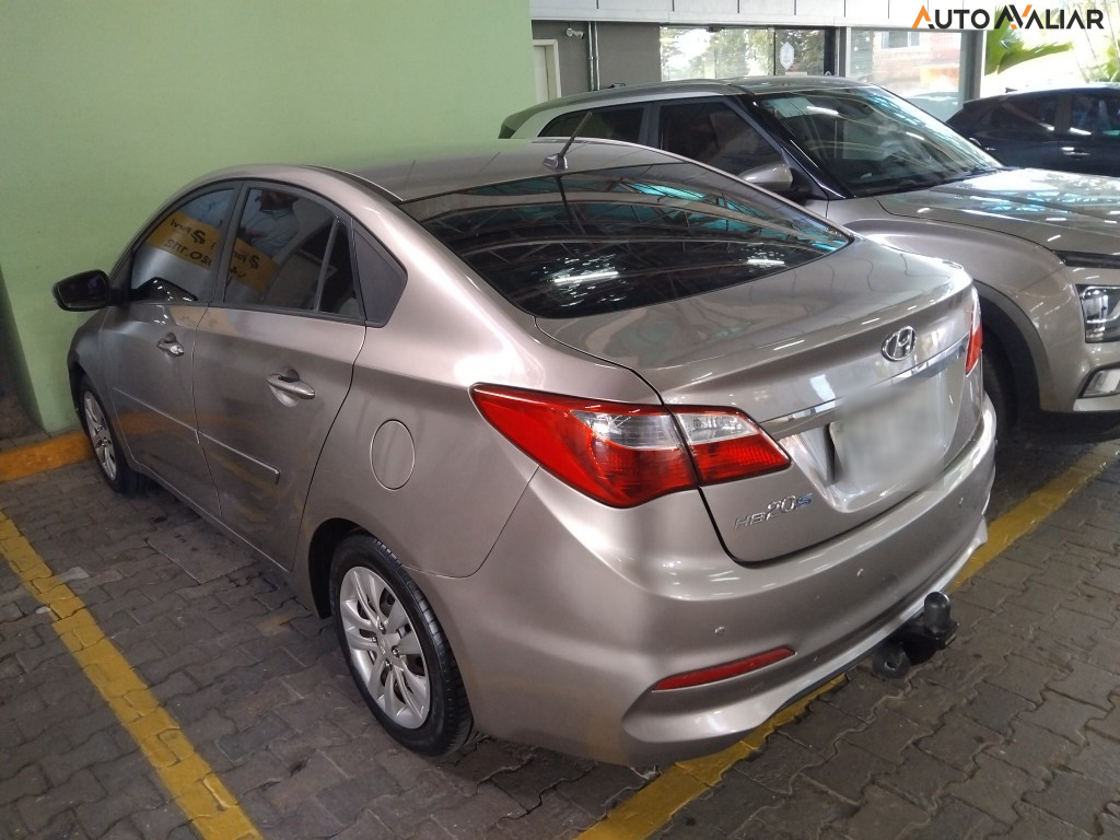HYUNDAI HB20S 1.0 COMFORT PLUS 12V FLEX 4P MANUAL
