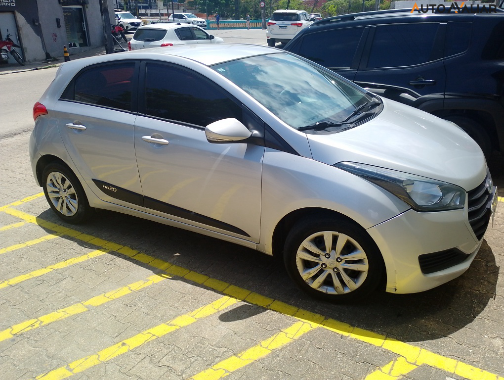 HYUNDAI HB20 1.0 COMFORT 12V FLEX 4P MANUAL