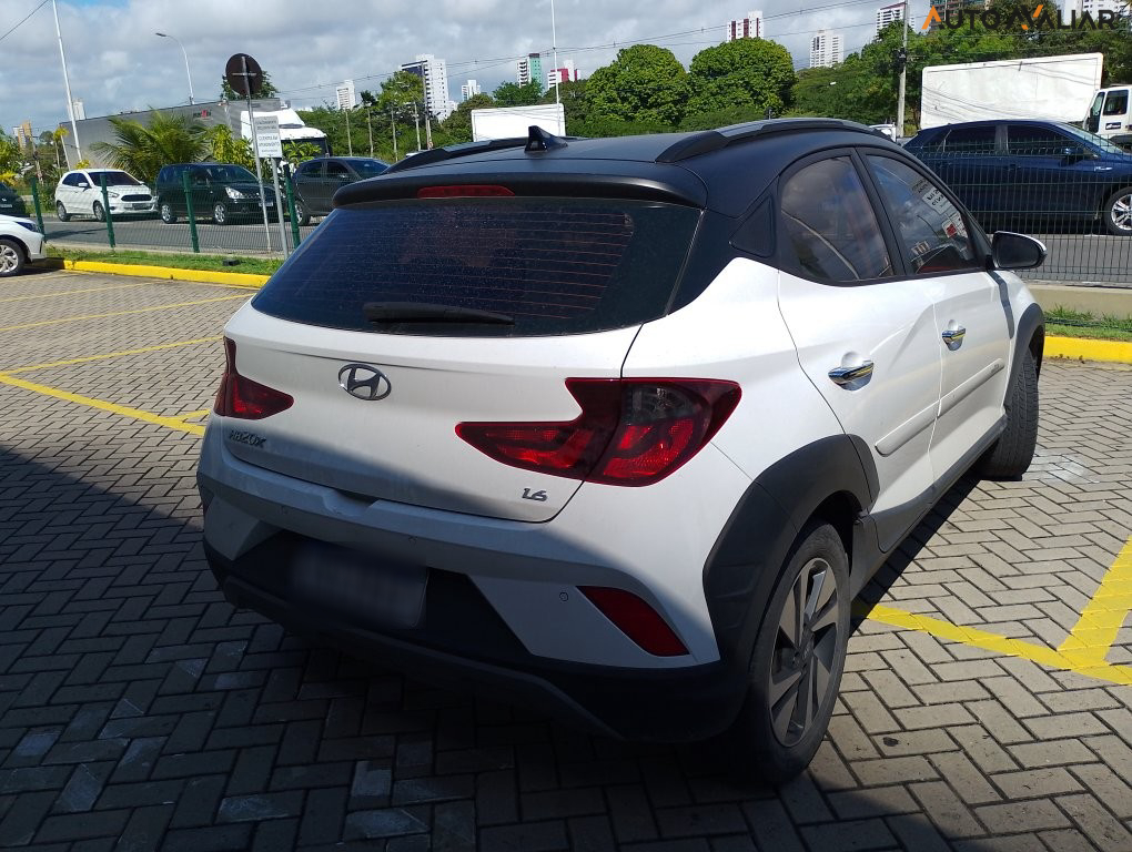 HYUNDAI HB20X 1.6 16V FLEX DIAMOND AUTOMÁTICO