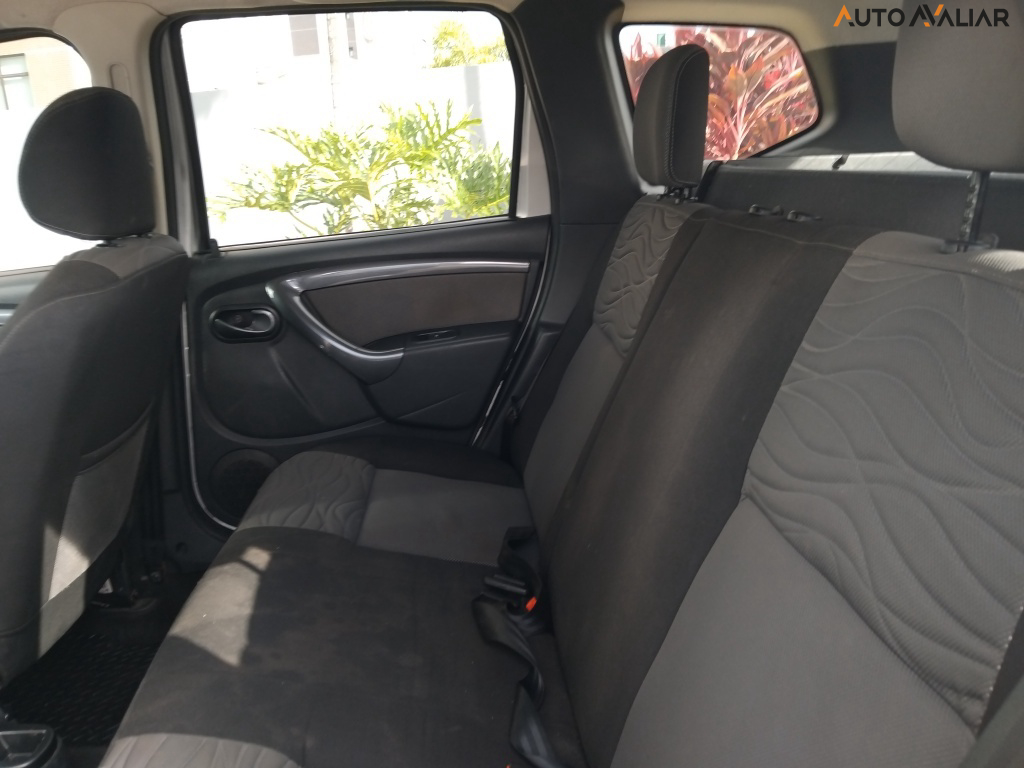 RENAULT DUSTER 2.0 DYNAMIQUE 4X2 16V FLEX 4P AUTOMATICO