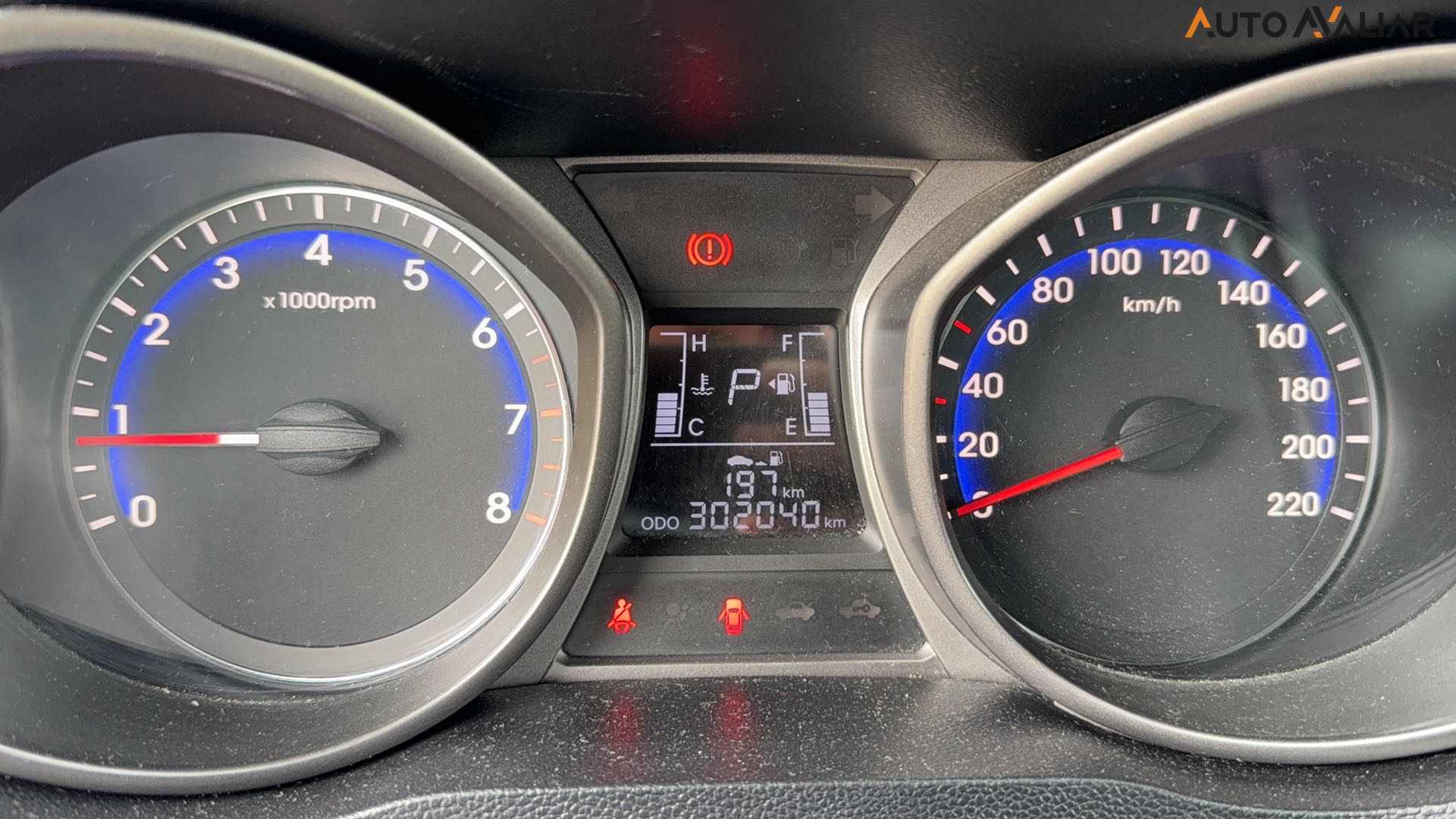 HYUNDAI HB20X 1.6 16V PREMIUM FLEX 4P AUTOMATICO