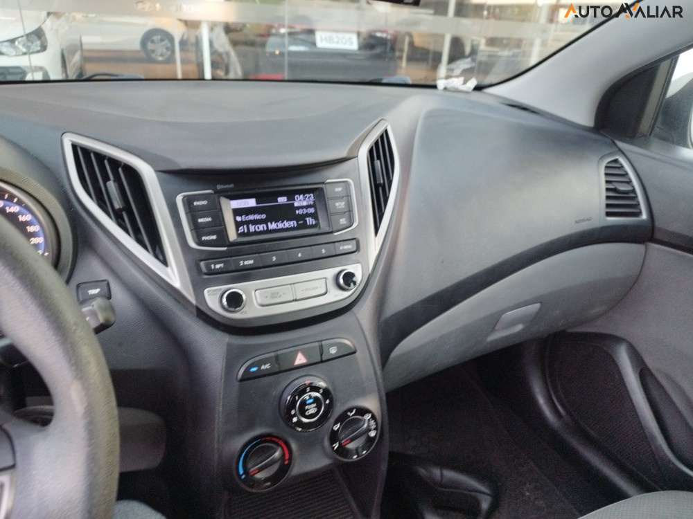 HYUNDAI HB20S 1.0 COMFORT PLUS 12V FLEX 4P MANUAL
