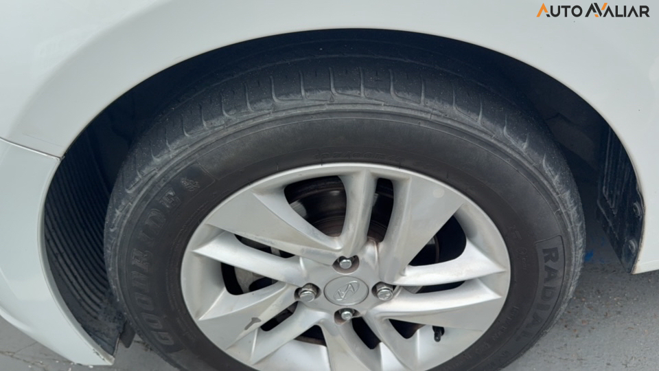 HYUNDAI HB20S 1.6 PREMIUM 16V FLEX 4P AUTOMATICO