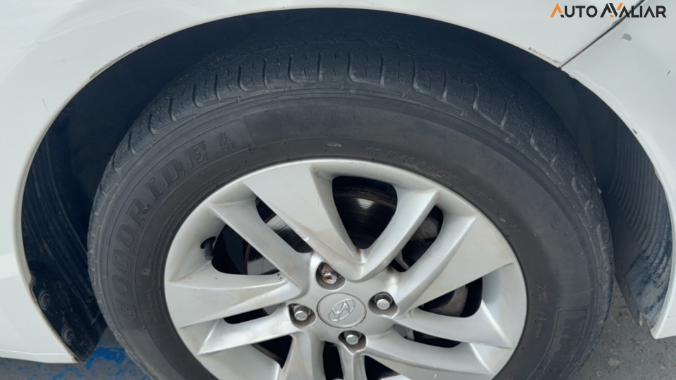 HYUNDAI HB20S 1.6 PREMIUM 16V FLEX 4P AUTOMATICO