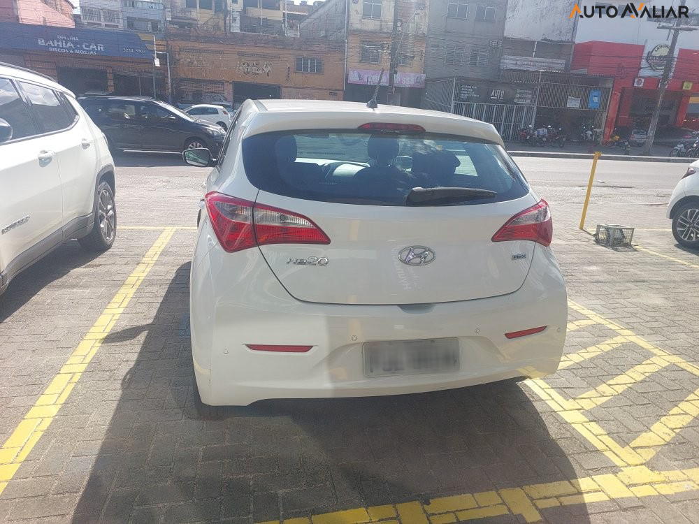 HYUNDAI HB20 1.0 COMFORT PLUS 12V FLEX 4P MANUAL