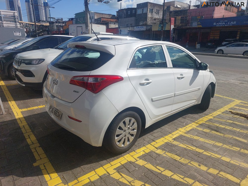 HYUNDAI HB20 1.0 COMFORT PLUS 12V FLEX 4P MANUAL