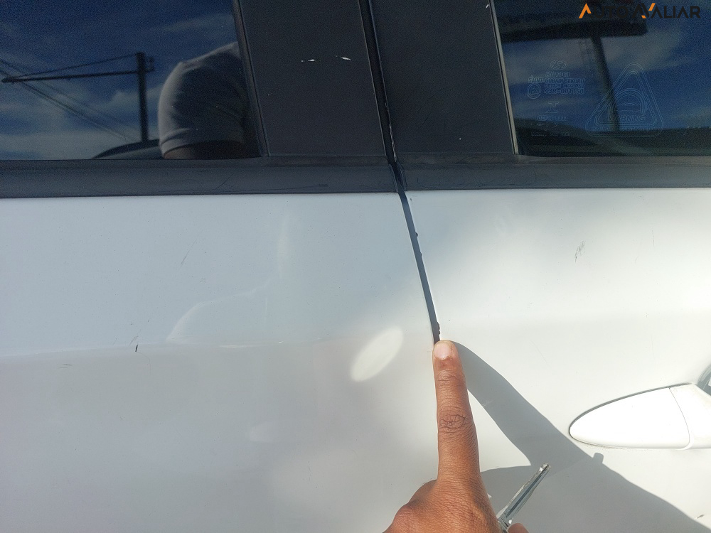 HYUNDAI HB20S 1.0 COMFORT PLUS 12V FLEX 4P MANUAL