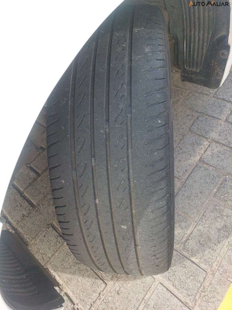 HYUNDAI HB20S 1.0 COMFORT PLUS 12V FLEX 4P MANUAL