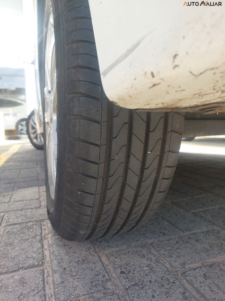 HYUNDAI HB20S 1.0 COMFORT PLUS 12V FLEX 4P MANUAL