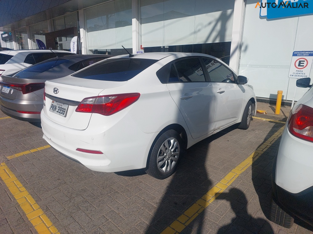 HYUNDAI HB20S 1.0 COMFORT PLUS 12V FLEX 4P MANUAL