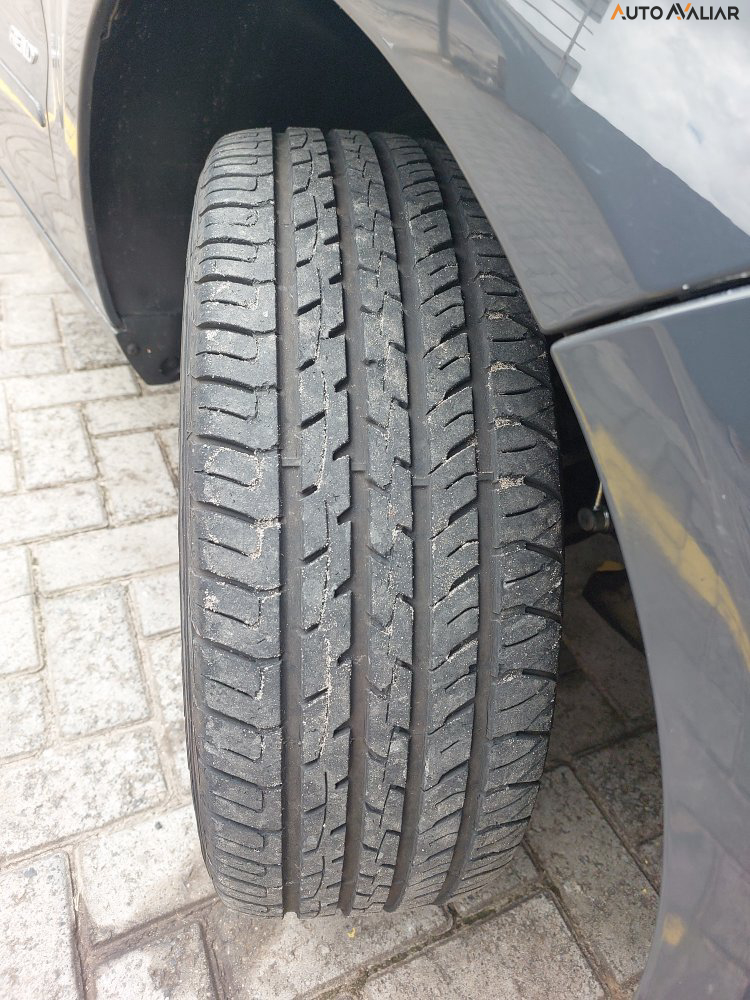 VOLKSWAGEN FOX 1.0 MI 8V FLEX 4P MANUAL