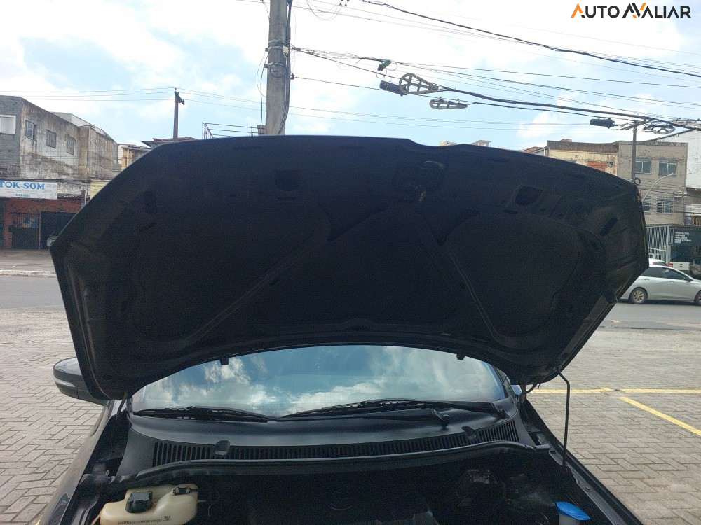 VOLKSWAGEN FOX 1.0 MI 8V FLEX 4P MANUAL