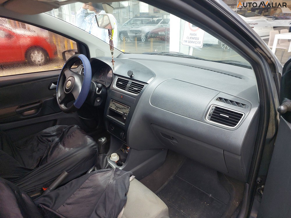 VOLKSWAGEN FOX 1.0 MI 8V FLEX 4P MANUAL