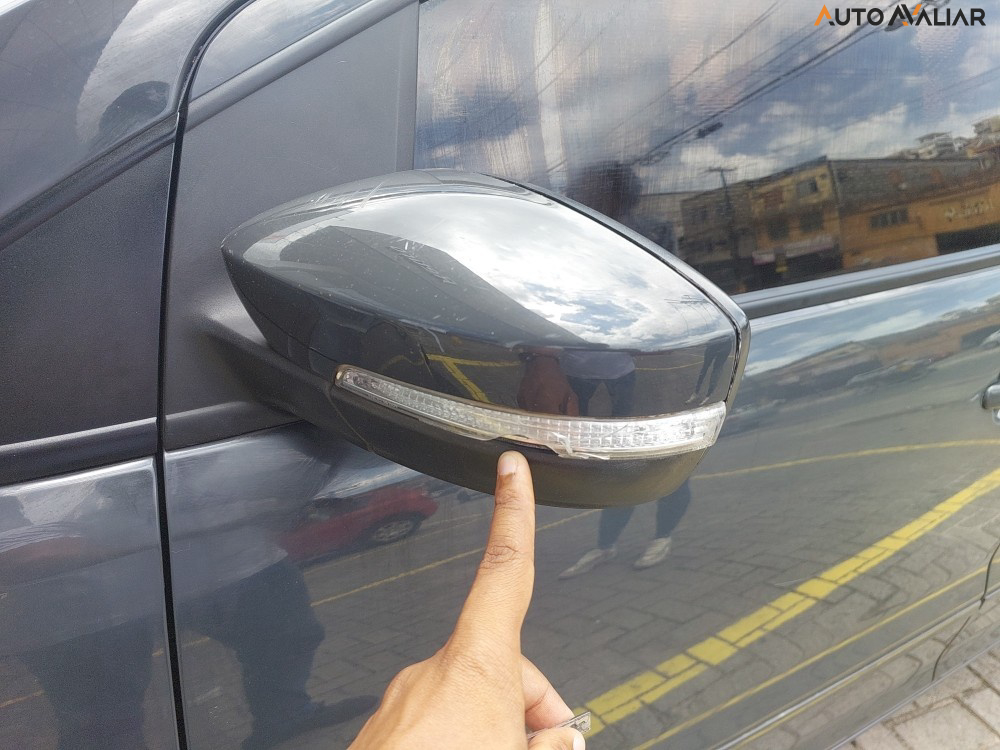 VOLKSWAGEN FOX 1.0 MI 8V FLEX 4P MANUAL