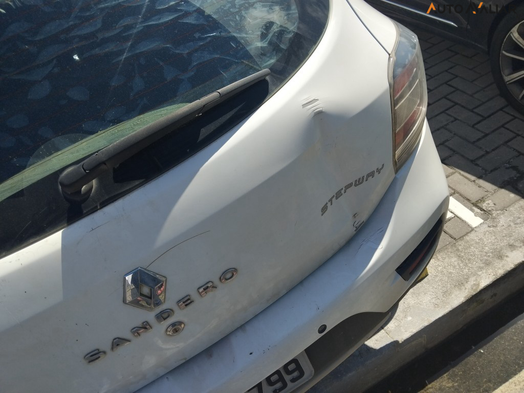 RENAULT SANDERO 1.6 STEPWAY RIP CURL 8V FLEX 4P AUTOMATIZADO