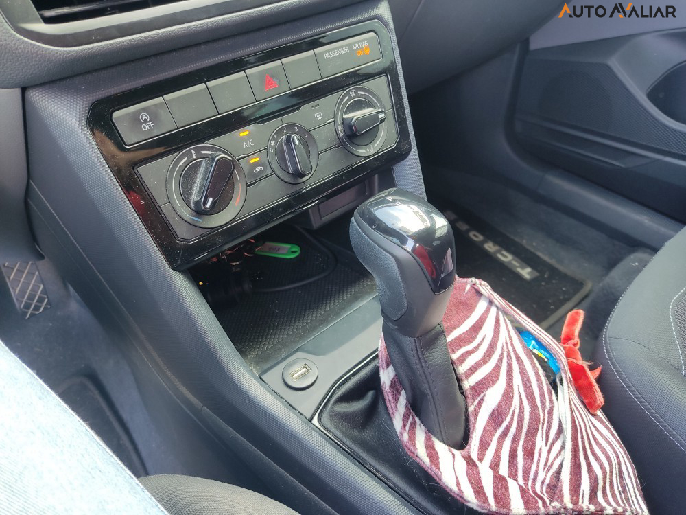 VOLKSWAGEN T-CROSS 1.0 200 TSI TOTAL FLEX SENSE AUTOM&Aacute;TICO