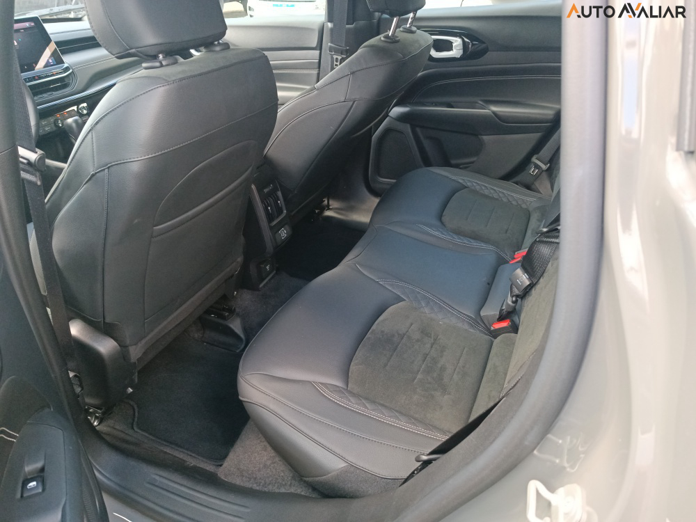 JEEP COMPASS 2.0 HURRICANE 4 TURBO GASOLINA BLACKHAWK AT9