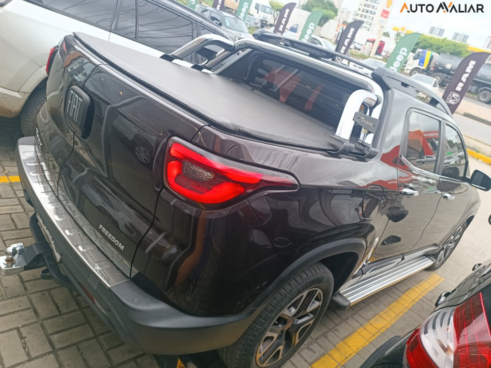 FIAT TORO 1.8 16V EVO FLEX FREEDOM AT6