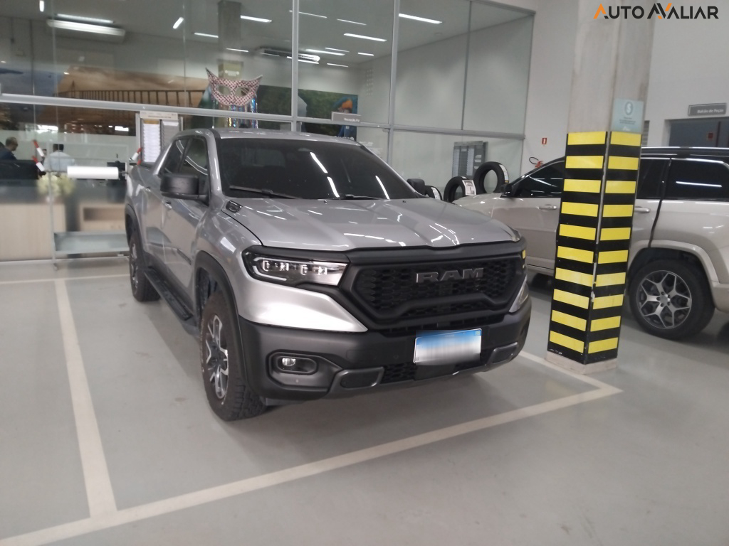RAM RAMPAGE 2.0 HURRICANE 4 TURBO GASOLINA REBEL 4X4 AUTOMÁTICO