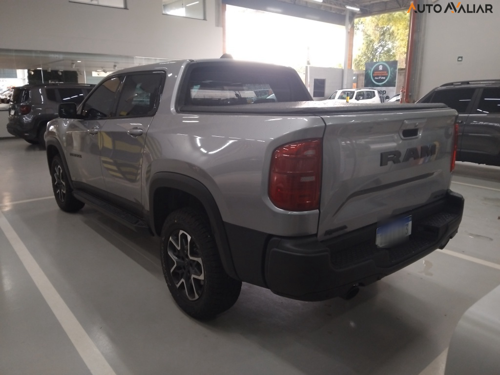RAM RAMPAGE 2.0 HURRICANE 4 TURBO GASOLINA REBEL 4X4 AUTOMÁTICO
