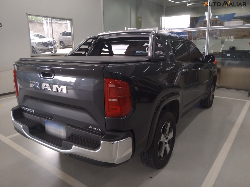 RAM RAMPAGE 2.0 TURBO DIESEL LARAMIE 4X4 AUTOMÁTICO