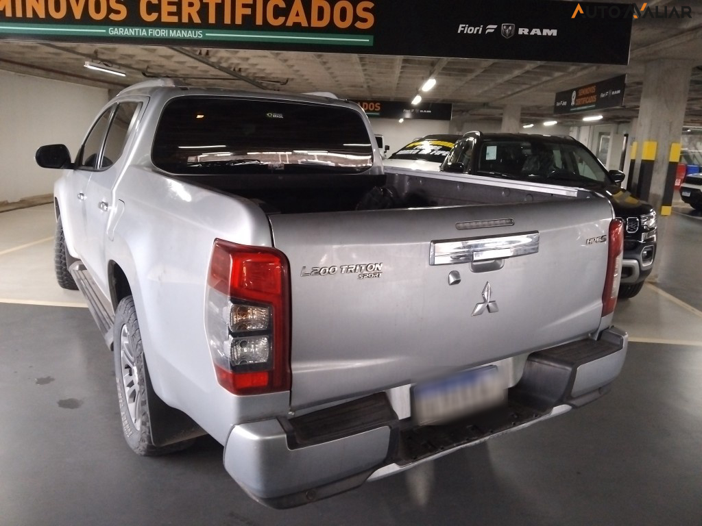 MITSUBISHI L200 TRITON  TURBO SPORT HPE S CD 4X4 AUTOMATICO DIESEL 4P 2.4 16V