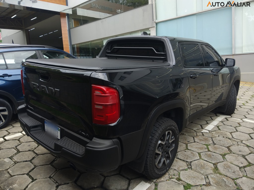 RAM RAMPAGE 2.0 HURRICANE 4 TURBO GASOLINA REBEL 4X4 AUTOMÁTICO