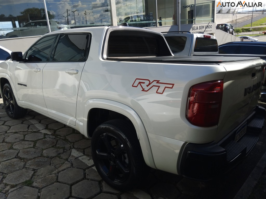 RAM RAMPAGE 2.0 HURRICANE 4 TURBO GASOLINA R/T 4X4 AUTOMÁTICO