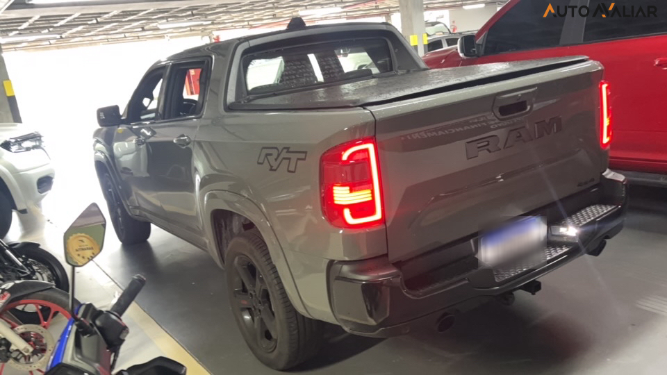 RAM RAMPAGE 2.0 HURRICANE 4 TURBO GASOLINA R/T 4X4 AUTOMÁTICO