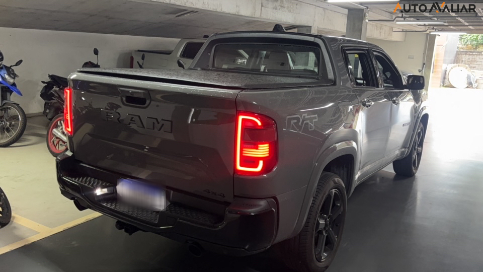 RAM RAMPAGE 2.0 HURRICANE 4 TURBO GASOLINA R/T 4X4 AUTOMÁTICO