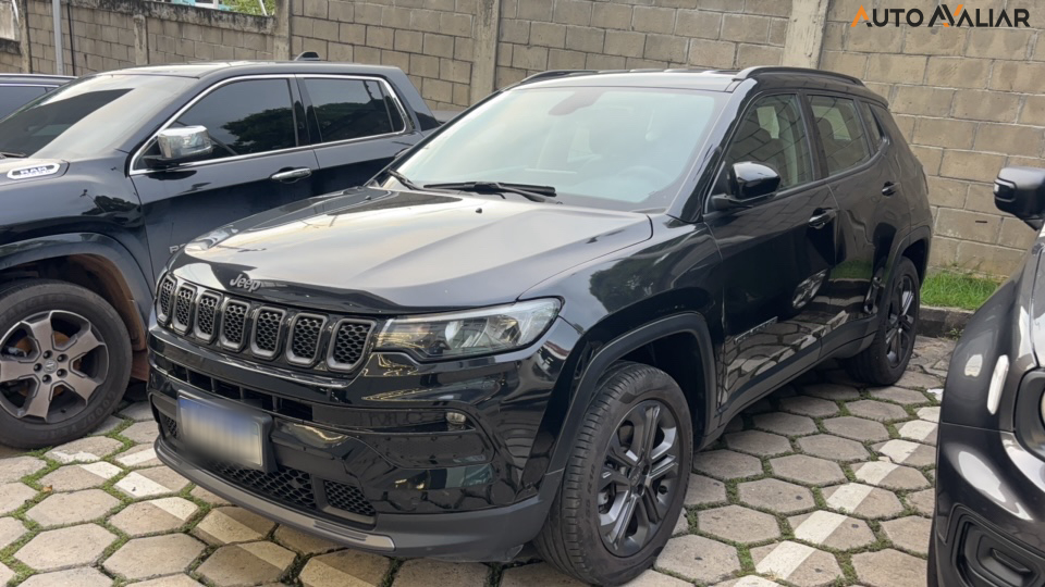JEEP COMPASS 1.3 T270 TURBO FLEX LONGITUDE AT6