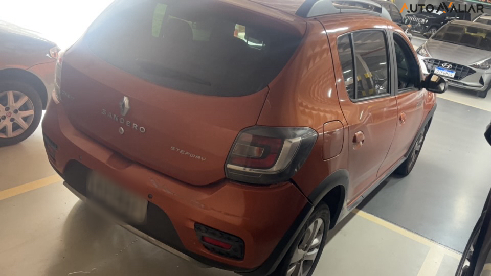 RENAULT SANDERO 1.6 STEPWAY 8V FLEX 4P AUTOMATIZADO