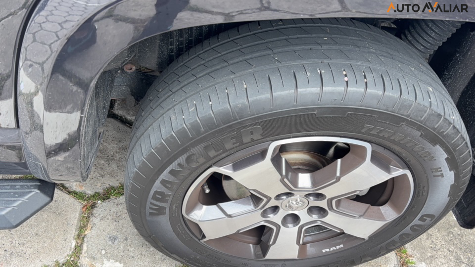 RAM RAMPAGE 2.0 HURRICANE 4 TURBO GASOLINA LARAMIE 4X4 AUTOM&Aacute;TICO