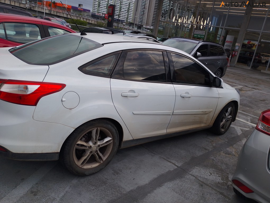 FORD FOCUS 2.0 SE SEDAN 16V FLEX 4P AUTOMATICO
