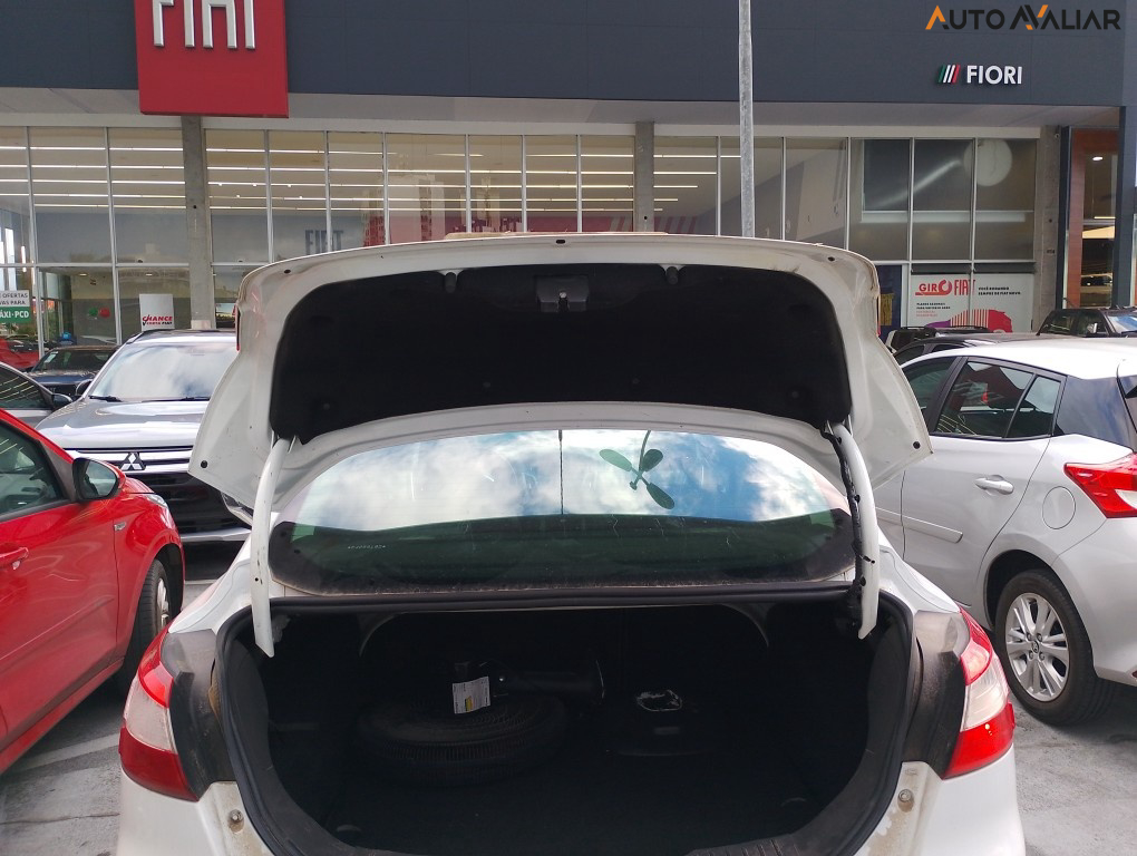 FORD FOCUS 2.0 SE SEDAN 16V FLEX 4P AUTOMATICO